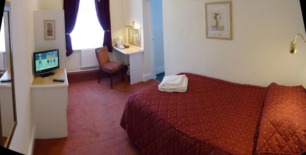 The Regal Hotel Μπλάκπουλ Δωμάτιο φωτογραφία